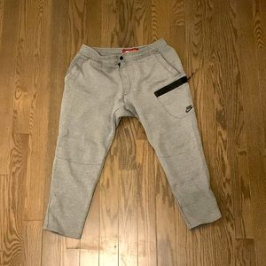 Nike Tech Fleece 3/4 Joggers Grey